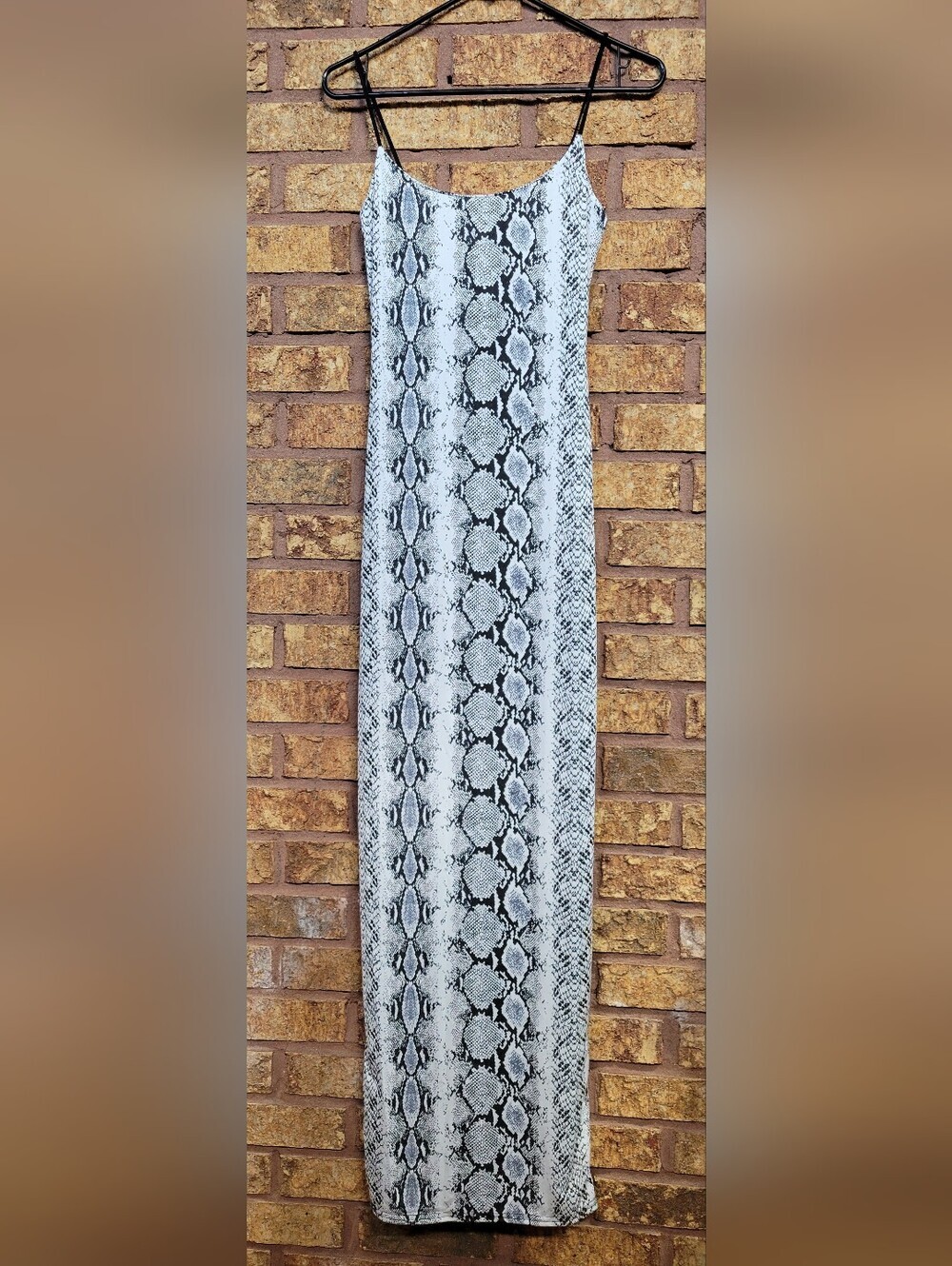 PrettyLittleThing Grey Snake Print Strappy Split Back Maxi Dress Size 6 Stretch